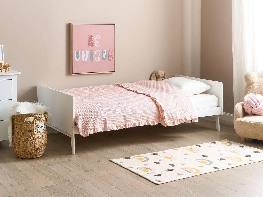 Lova Beliani Viengulė lovos bazė iš pušies masyvo BONNAC 90 x 200 cm, balta