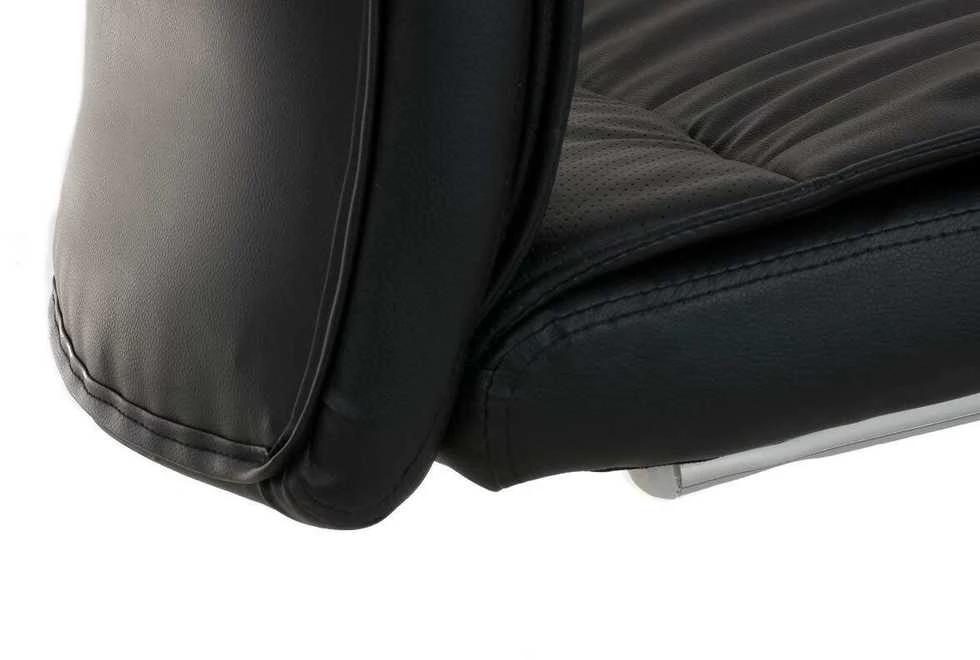 Mville Lankytojo kėdė Caro