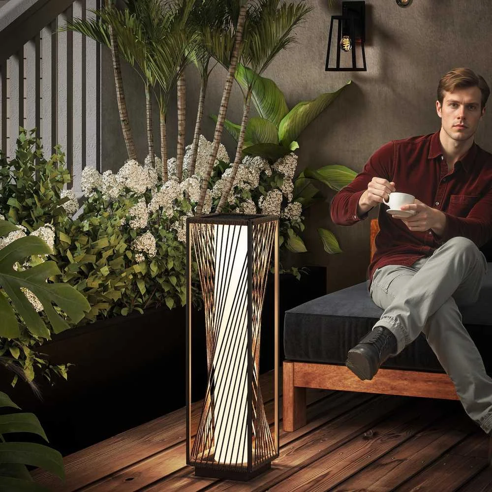 "Outsunny" saulės grindų lempa iš rotango su šviesos jutikliu 25 LED saulės lempos boho stiliaus IP44 vandeniui atspari saulės lempa saulės lempa lauko lempa įkraunamas saulės žibintas sodo balkonui lauko vejos kiemui