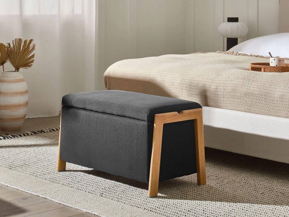 Sofa 3 vietų poilsio komplektas „Beliani EDLAND“ su suoliuku, juodas