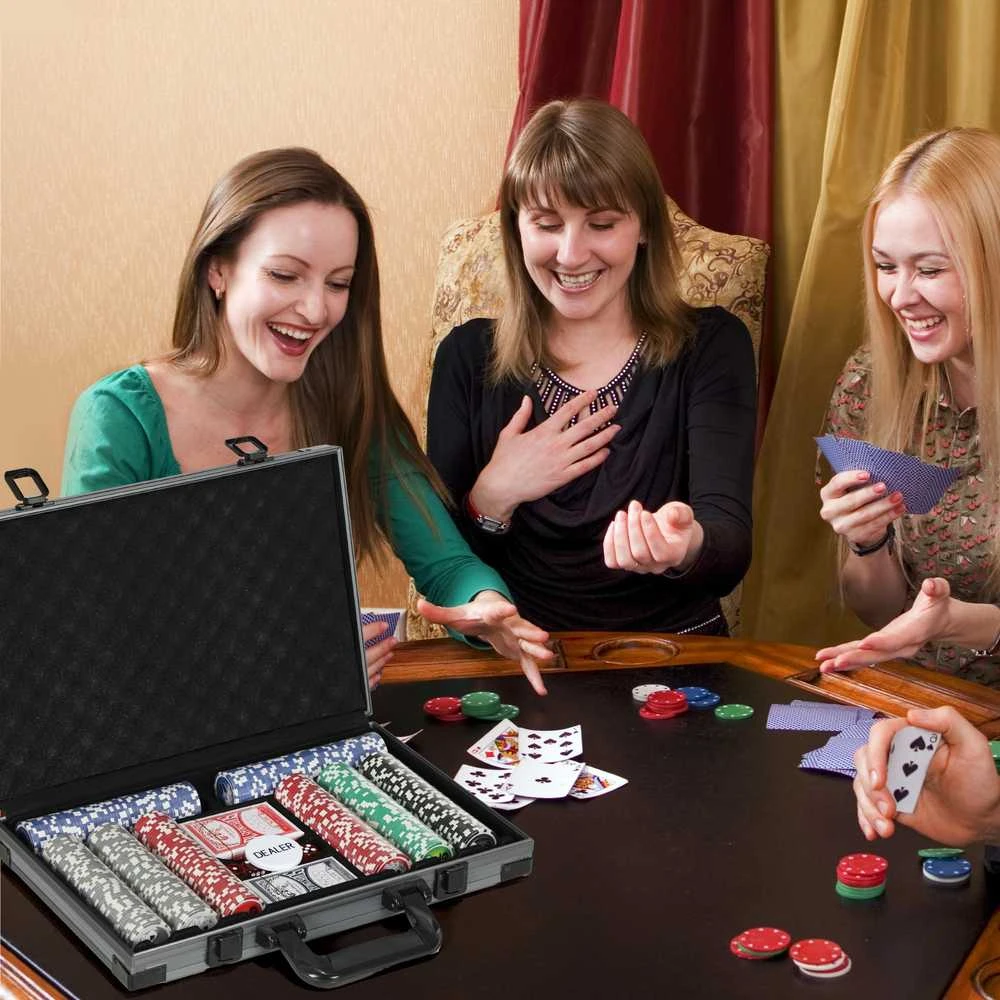SPORTNOW pokerio lagaminas, pokerio komplektas su 400 žetonų, 11,5 g, 2 kortų kaladėmis, 5 kauliukais, dalintojo žetonu, žaidimų kilimėliu, aliumininiu lagaminu