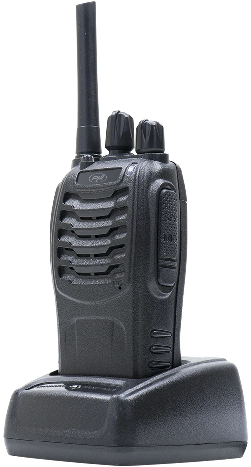 4 nešiojamų radijo stotelių rinkinys PNI PMR R40 PRO, komplekte yra baterijos, įkrovikliai ir ausinės