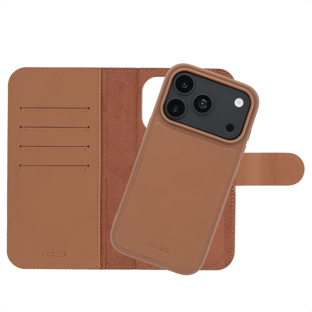 Accezz Edge nuimamas knygos tipo dėklas su MagSafe, skirtas iPhone 18 Pro / 17 Pro – rudas