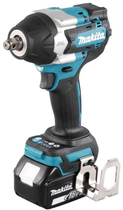 Makita DTW700RTJ Akumuliatorinis smūginis veržliasukis 18V, 2x5,0Ah Li-ion, 700/1000 Nm, 1/2", LED, MAKPACK