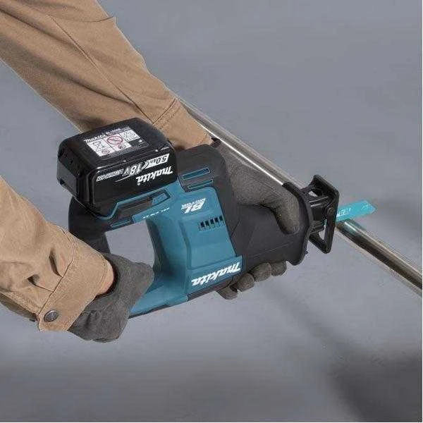 Makita DJR188Z Akumuliatorinis tiesinis pjūklas 18 V, Be akumuliatorių ir kroviklio!