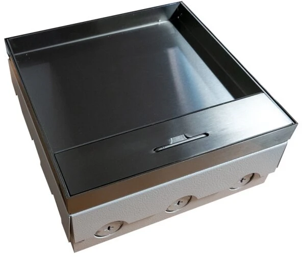 Alantec Grindų dėžutė 12M – 12 modulių grindų dėžutė, skirta montuoti 22,5×45 mm (45×45 mm) standartinius kištukinius lizdus, ​​montuojama kampu