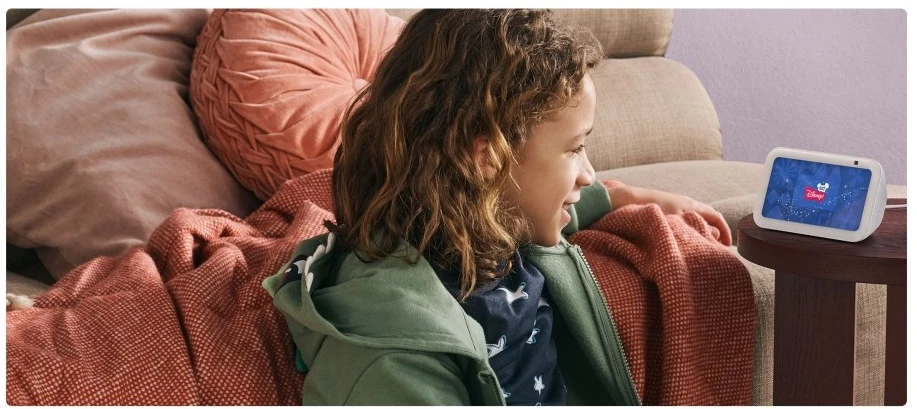 AMZ „Amazon Echo Show 5“ (2023 m.) „Glacier Baltas“