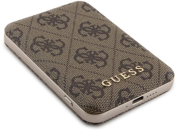 Rinkinys Guess GUBPM5P15S4GEMGW Apple iPhone 15 6.1" kietas dėklas + išorinė baterija 5000mAh MagSafe rudos spalvos 4G metalinis logotipas
