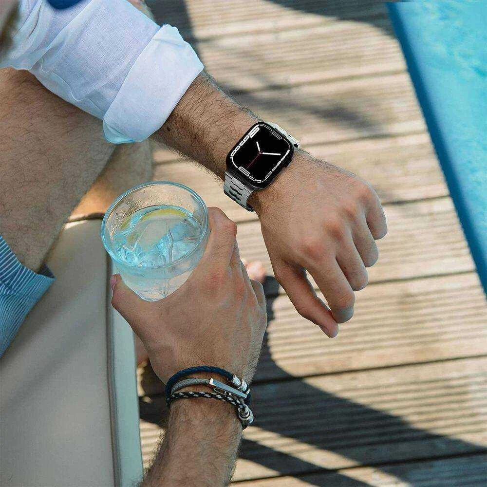 Apyrankė laikrodžiui Apple Watch 4 / 5 / 6 / 7 / 8 / 9 / SE / ULTRA 1 / 2 (42 / 44 / 45 / 49 mm) Tech-Protect Stainless Titanium