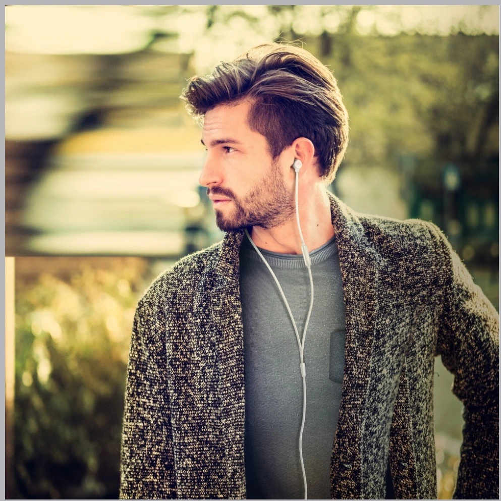 į ausis įkišamos ausinės Motorola Earbuds 3C-S USB-C baltos spalvos