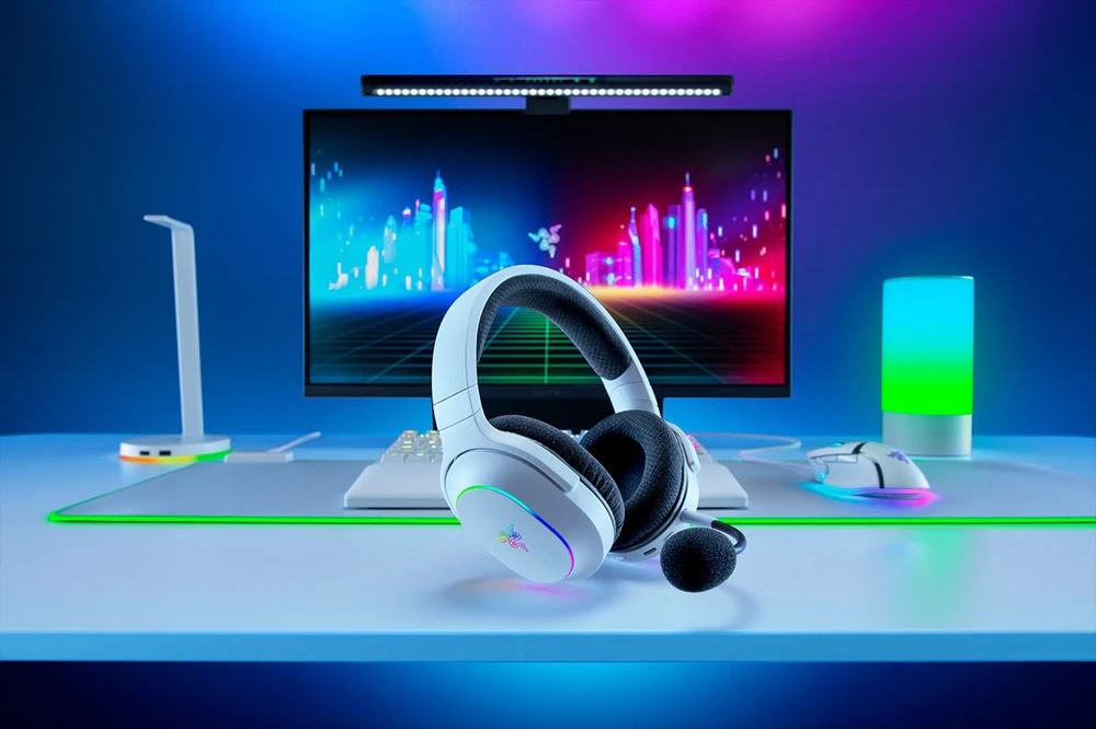 Razer | Ausinės Žaidimams | Barracuda X Chroma | Belaidės | Over-Ear | Mikrofonas | Belaidės | Baltas