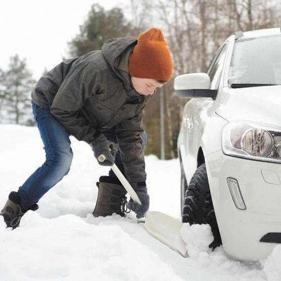 Fiskars SnowXpert™ sniego kastuvas automobiliui 1019347
