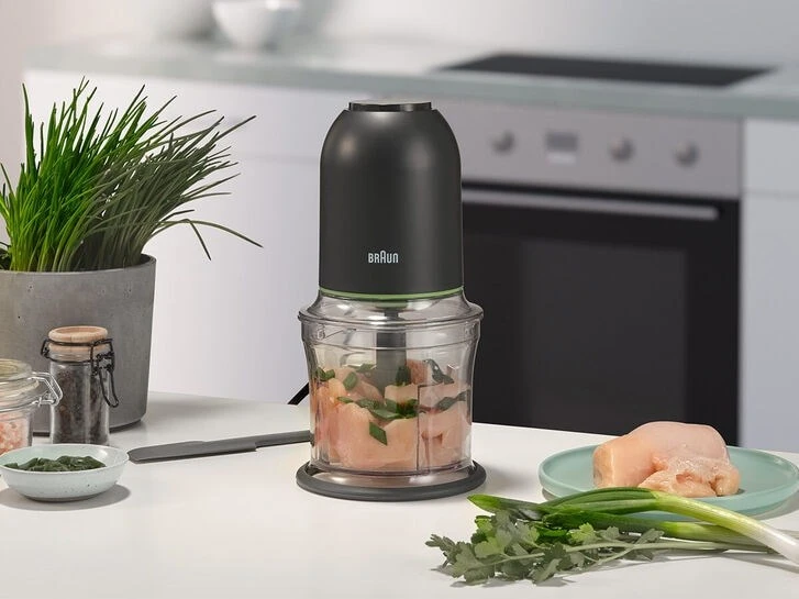 Braun CH3011BK 0,5 L 500 W Juoda