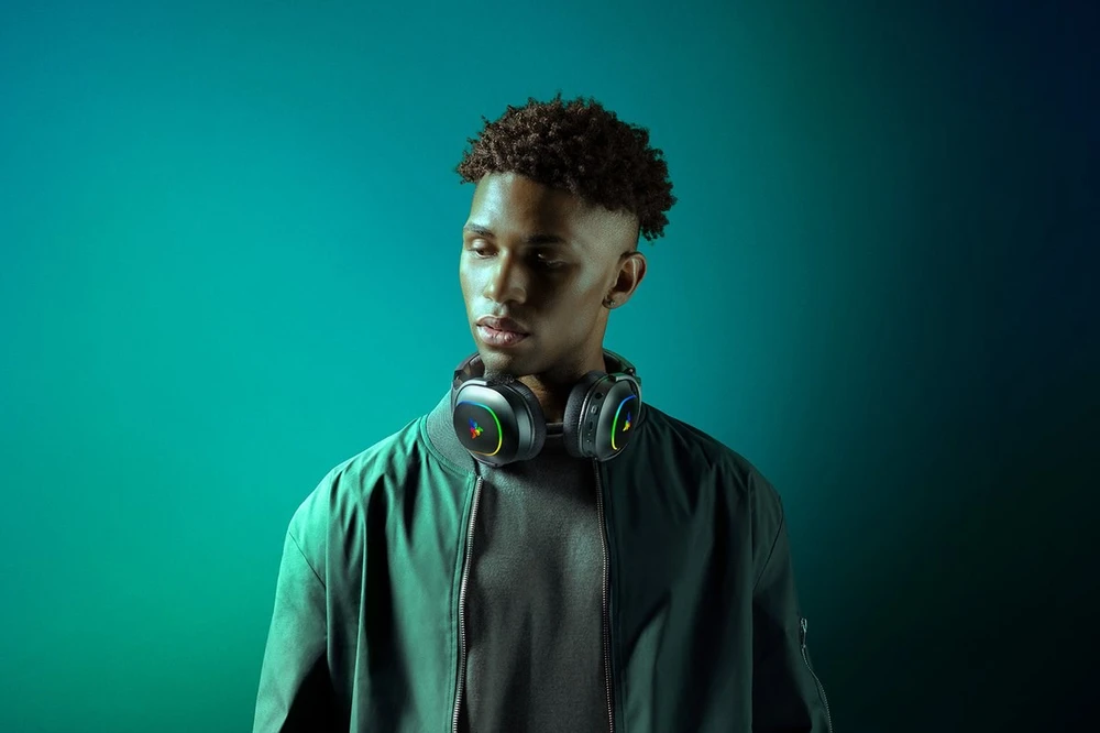 Razer | Ausinės Žaidimams | Barracuda X Chroma | Belaidės | Over-Ear | Mikrofonas | Belaidės | Juodas