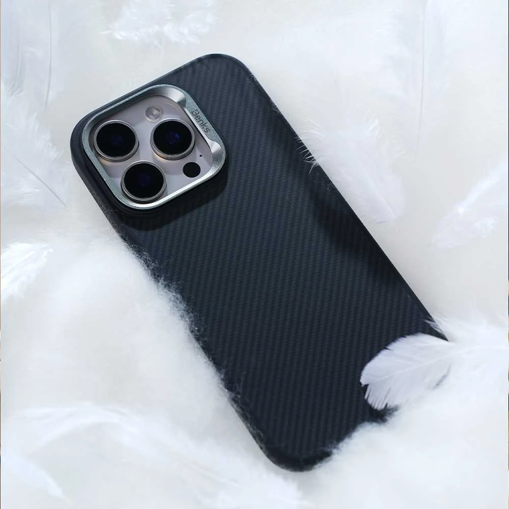 Benks Dėklas Magnetic Armor Pro Kevlar Metal Frame 600D (AD66), skirtas iPhone 16 Pro Max, juodos spalvos (Camera Control Button)