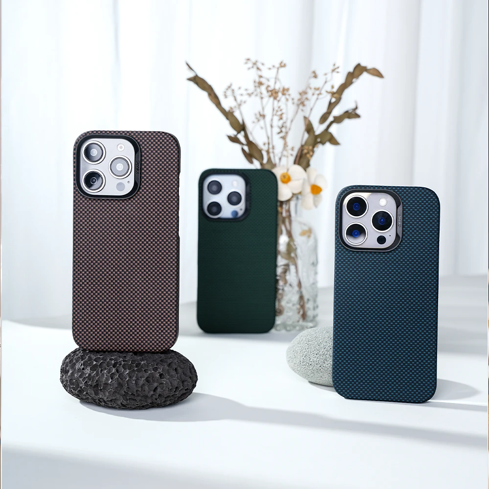Dėklas Benks Magnetic Armor Tint Kevlar 1000D (S063) skirtas Apple iPhone 16 aukso spalvos