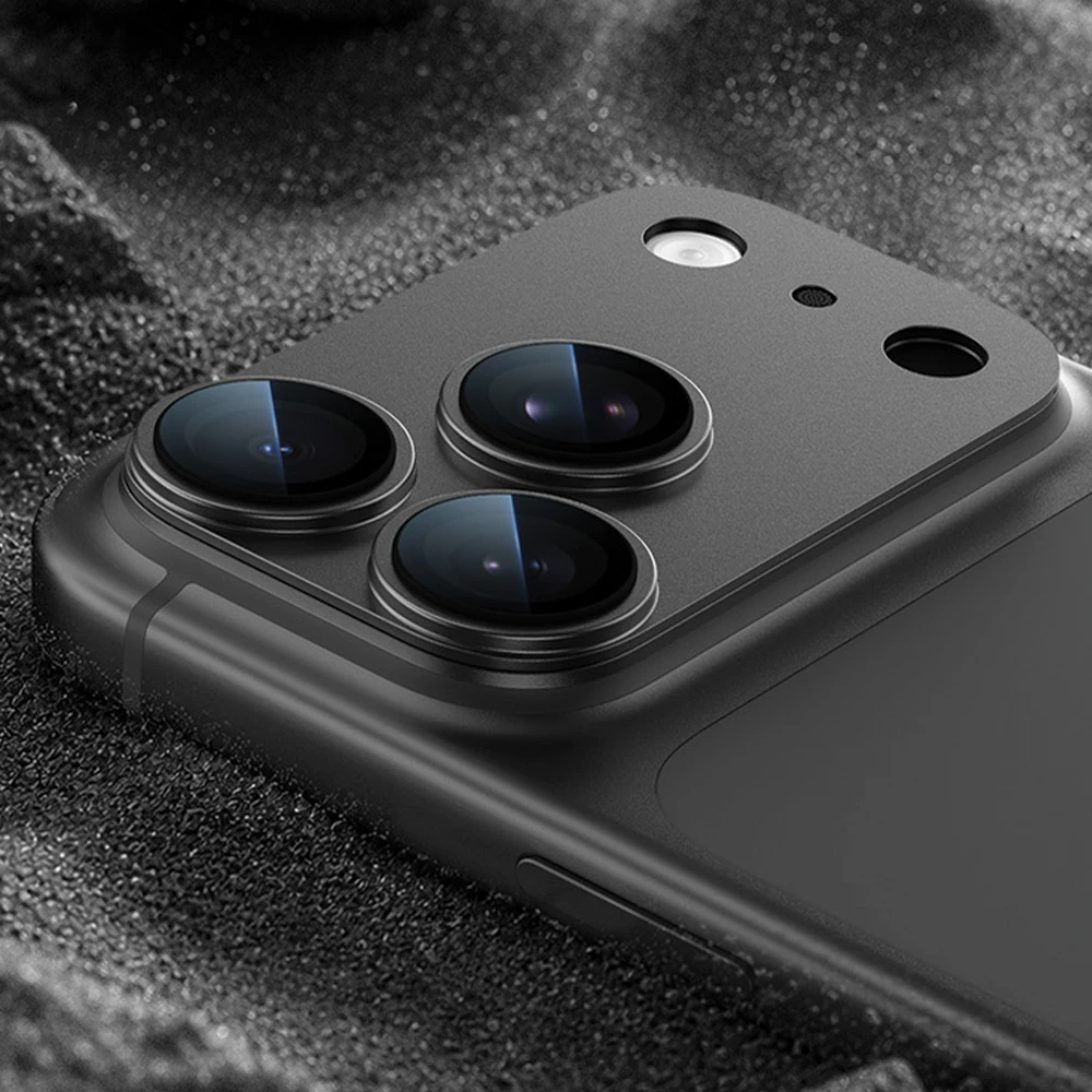 Benks OmniWarrior metalinis integruotas objektyvo apsauginis stikliukas (C.M.SX.AP.BK.R070), skirtas iPhone 18 Pro (AR/juodas)