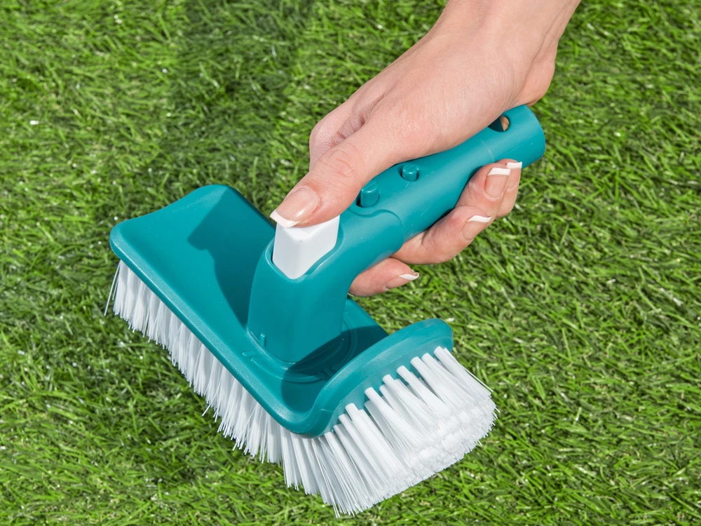Bestway AquaScrub besisukantis baseino valymo šepetėlis 58786