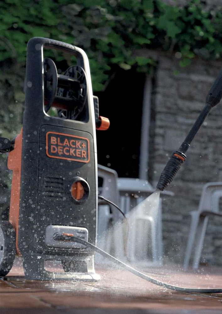 Black & Decker Juodas &amp; DECKER Juodas+DECKER AUKŠTO SLĖGIO PLOVYKLA 1700W 130BAR