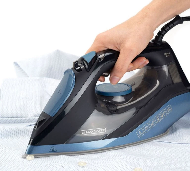 Black & Decker Juodas & Decker Lygintuvas - Juodas & Decker BXIR2801E