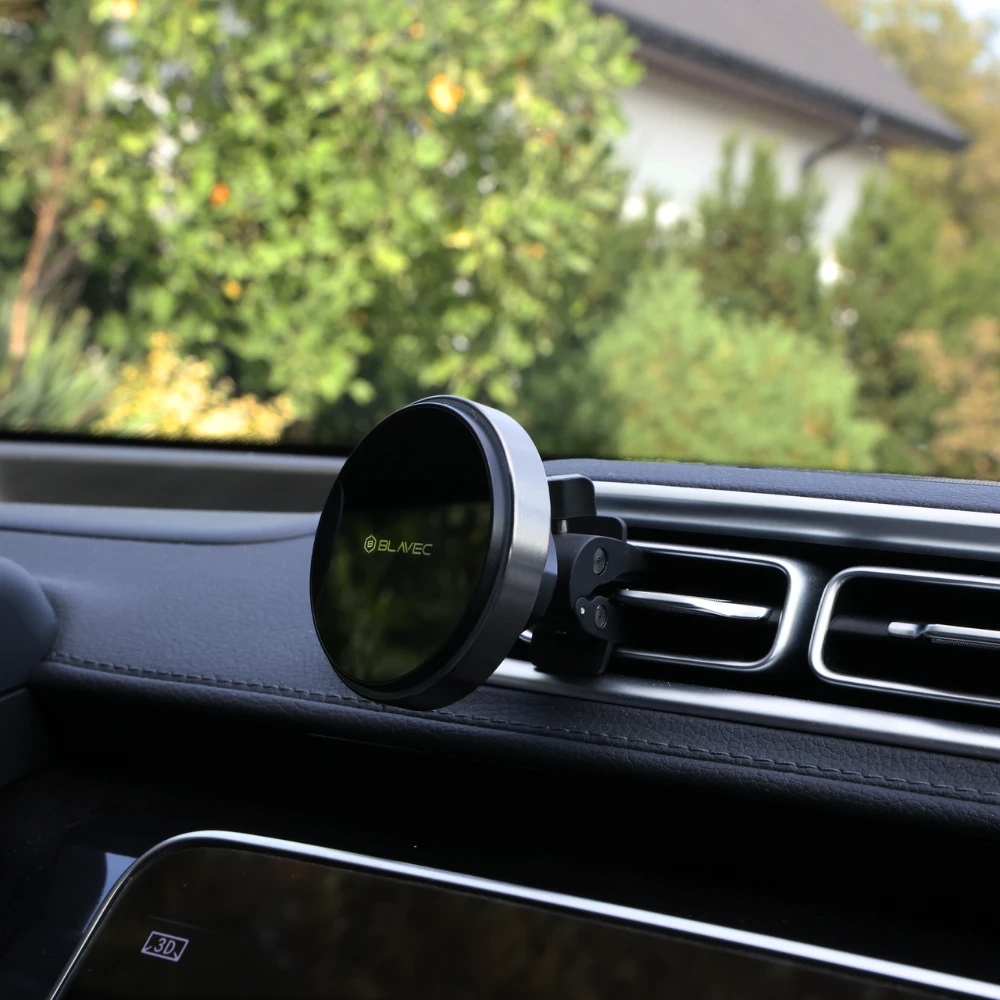 Blavec automobilio laikiklis BHC-01B 15W magnetinis su belaidžiu įkrovimu, jungiamas prie oro išleidimo angos (BHC01B-MAVIB) juodos spalvos