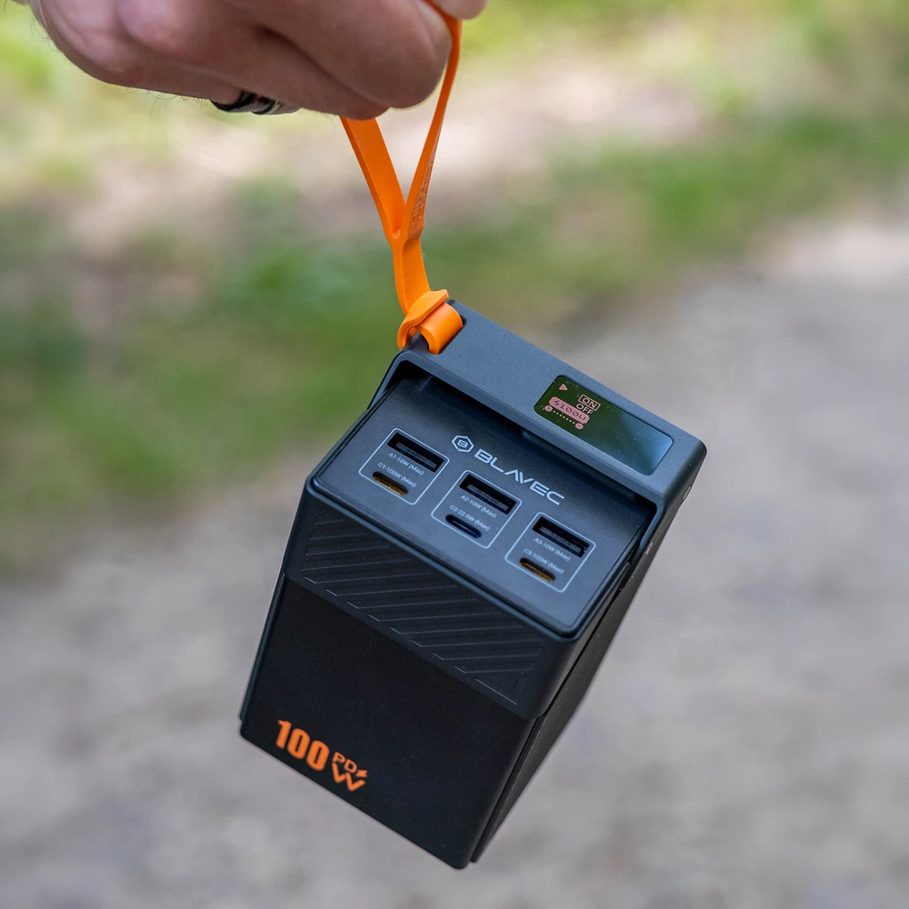 Blavec Power Bank 50000mAh BJ-50 Tytan 100W – 3x Type-C + 3x USB-A (PBBJ50C) juodos spalvos