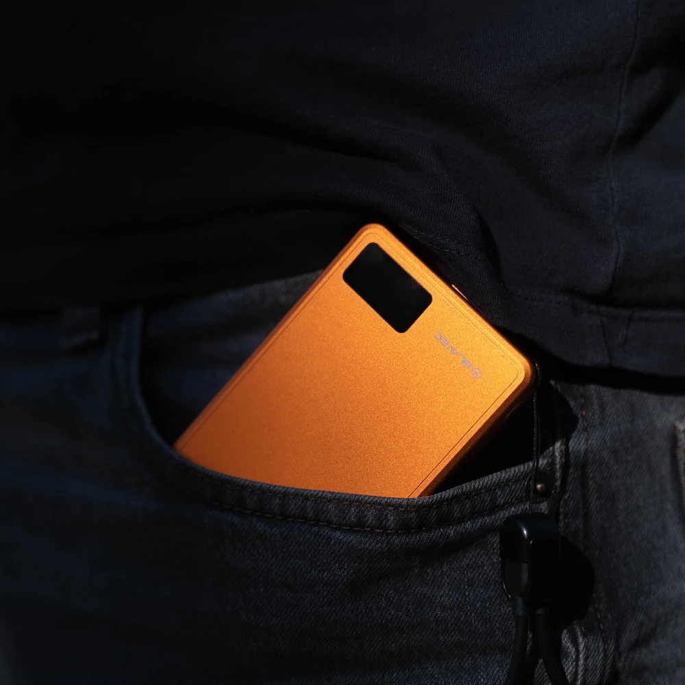Blavec išorinė baterija 5000mAh BJ-03 itin plona 7,8 mm – C tipo – 22,5 W magnetinė „Magsafe 3 in 1“ (PBBJ03-MC5O) oranžinis aliuminis