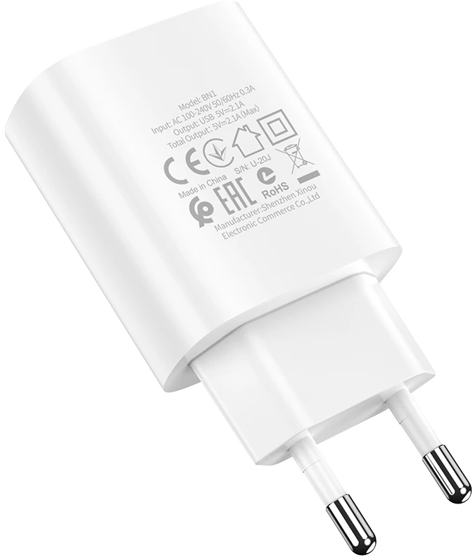 „Borofone BN1 Innovative“ sieninis įkroviklis – USB – 2,1A su USB–MicroUSB jungtimi, baltas