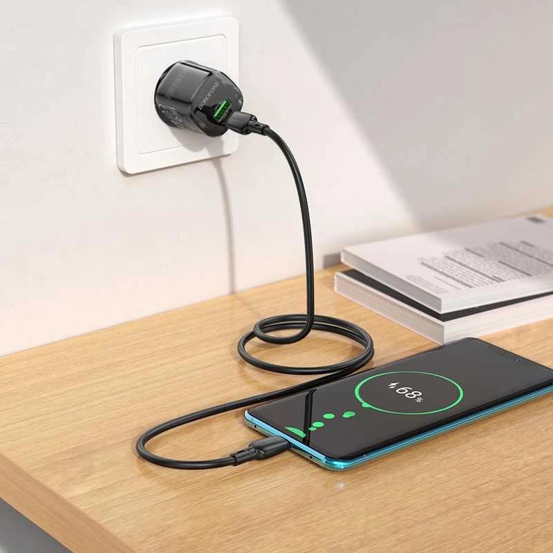 Borofone Laidinis įkroviklis BN17 Sunlight – USB + Type C – QC 3.0 PD 20W 3A juodos spalvos
