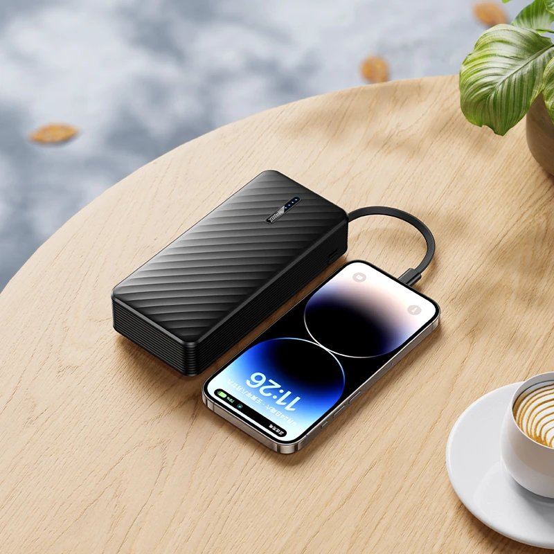 „Borofone“ išorinė baterija 20000mAh BJ84A Smooth – USB – su USB, C tipo, „Lightning“ ir „Micro USB“ laidais, juodos spalvos
