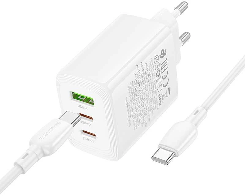 „Borofone“ sieninis įkroviklis BN32, GaN 4GB USB + 2xC tipo jungtys, QC 3.0 PD, 65W, su C tipo į C tipo jungtimi ir baltais laikikliais