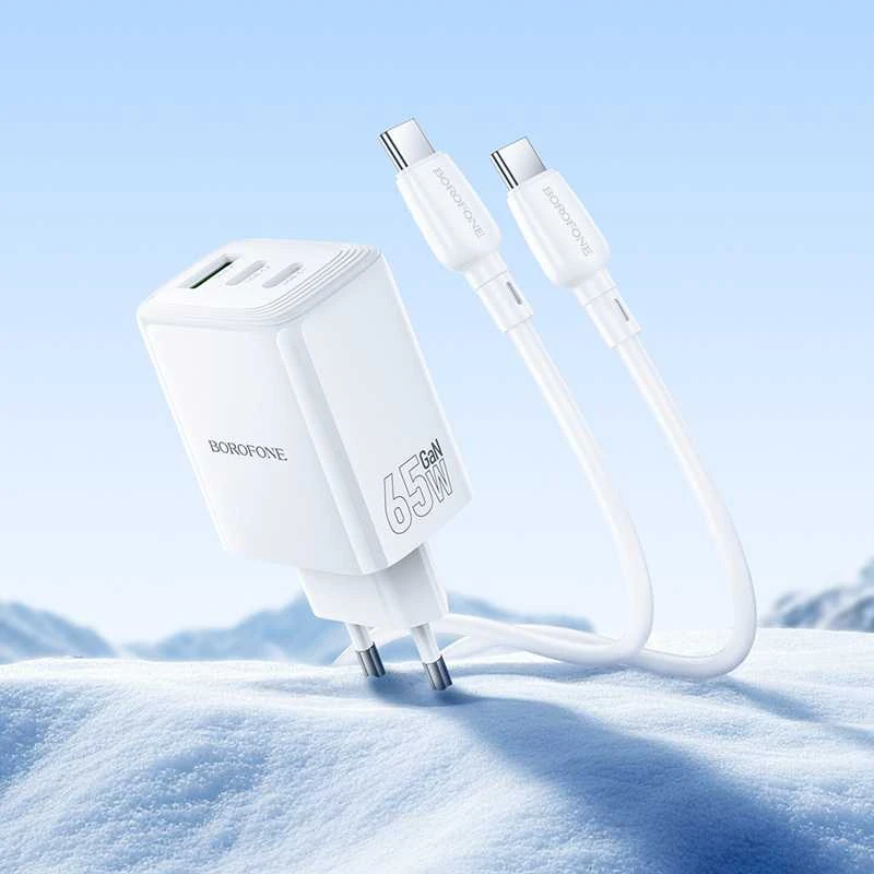 „Borofone“ sieninis įkroviklis BN32, GaN 4GB USB + 2xC tipo jungtys, QC 3.0 PD, 65W, su C tipo į C tipo jungtimi ir baltais laikikliais