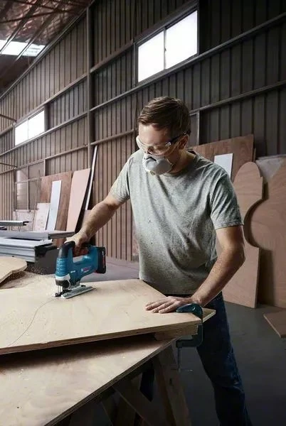 Bosch siaurapjūklis GST 185-LI 18 V be akumuliatoriaus ir kroviklio