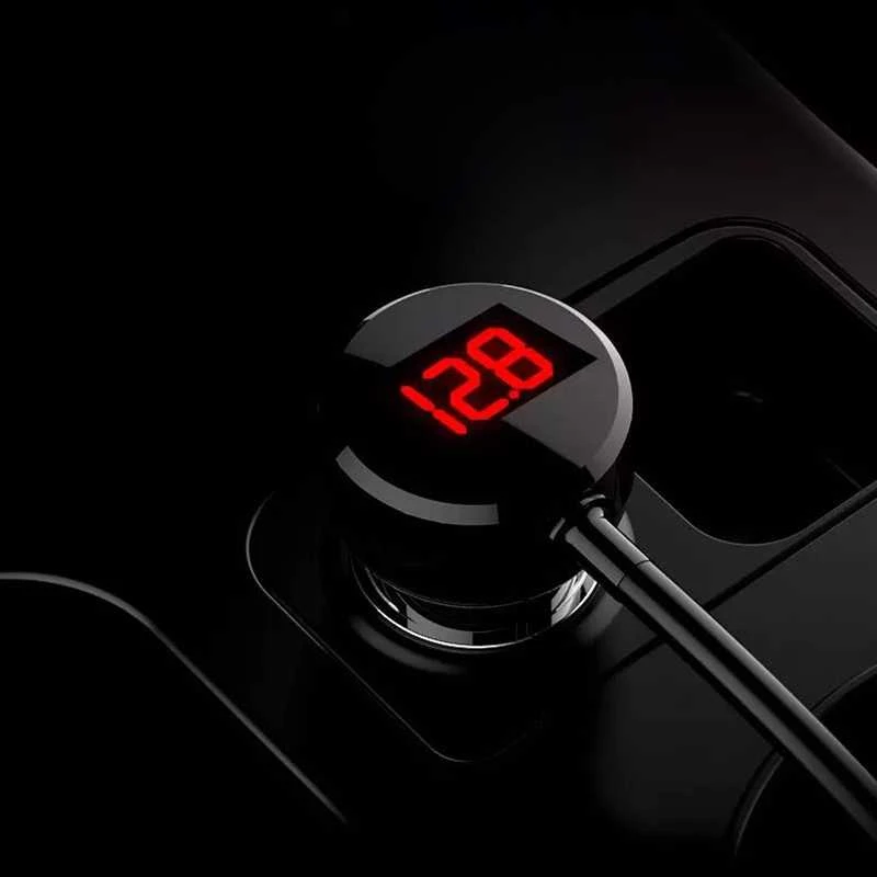Toptel Automobilinis cigarečių žiebtuvėlio lizdo skirstytuvas B39 C tipo – 3 lizdai + 2xUSB – 2,1A 100W su ekranu ir laidu