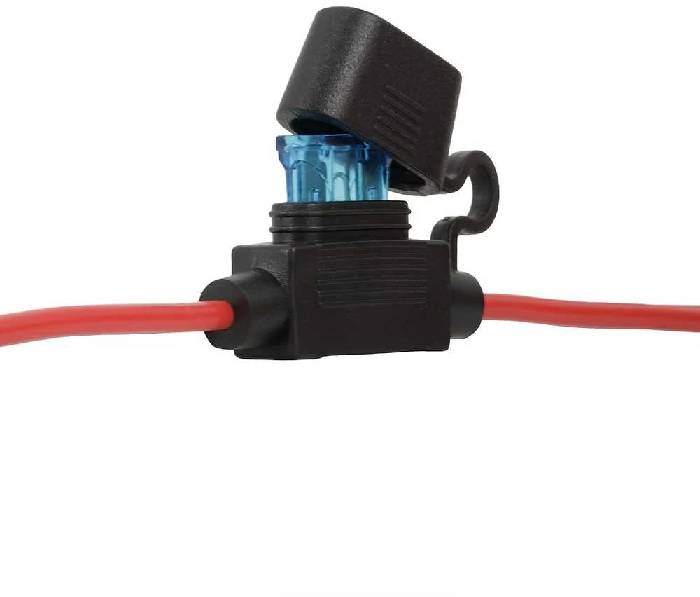 Carmotion Lizdas pridegėjo kištukui su 100cm laidu,su15A saugikliu ir 8.4mm kilpelėmis