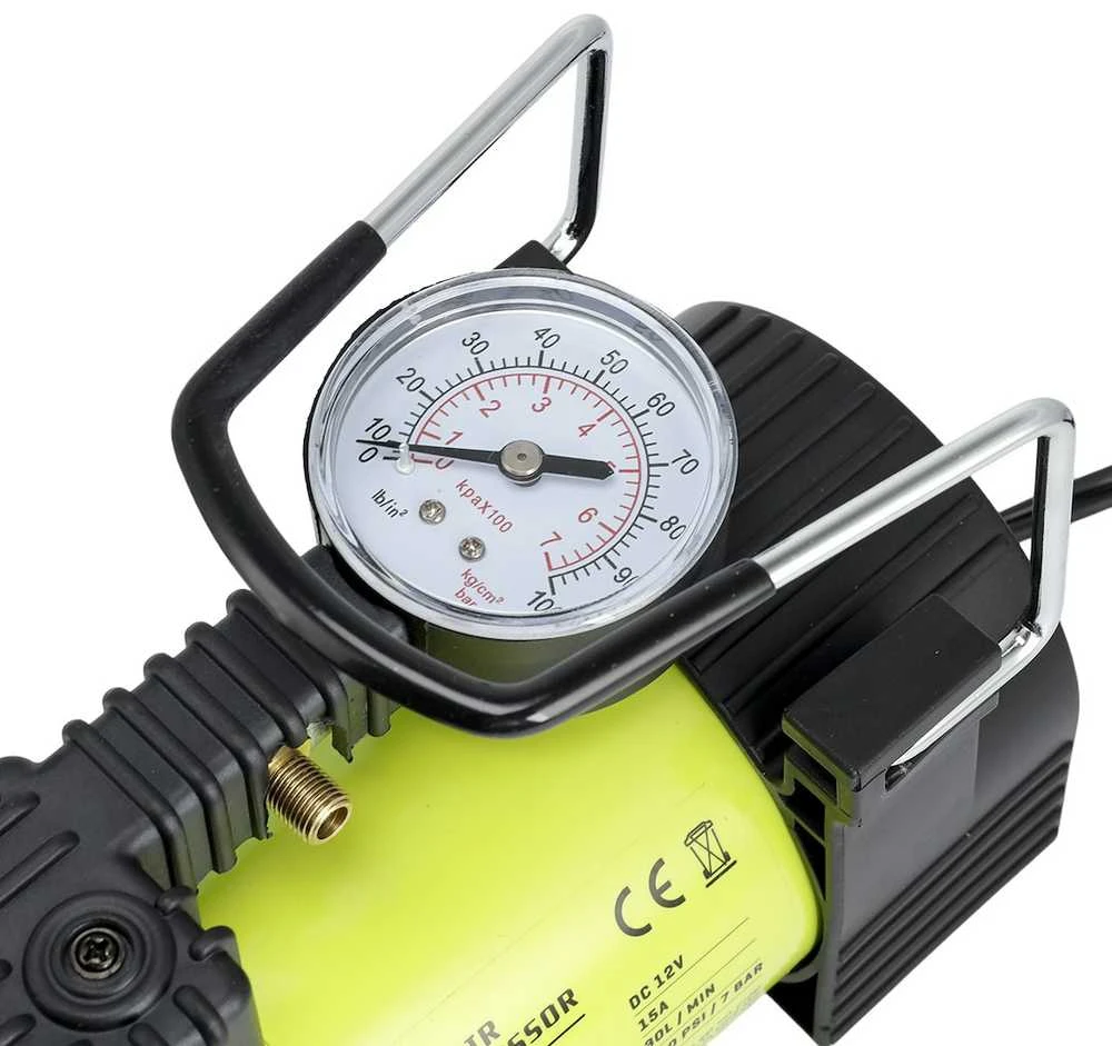 Carmotion Piston air compressor 12V, 11 BAR, 35L / min, analog pressure gauge, 4 adapters
