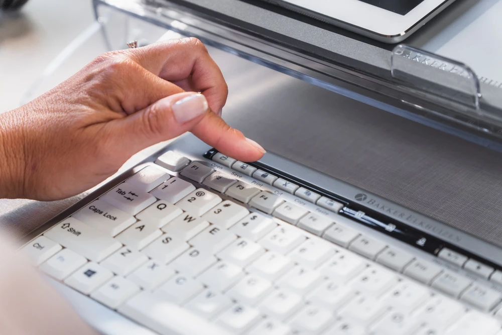 Bakker Elkhuizen Carruzzo BakkerElkhuizen S-board 840 klaviatūra Biuras USB QWERTY Anglų (JK) Šviesiai Žalia, Balta