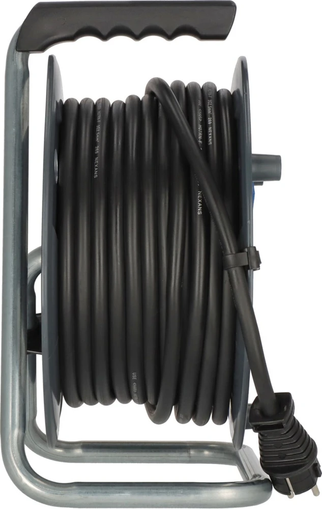 Carruzzo Brennenstuhl 1098570024 laidų ritė 3 AC išvestis(ys / čių) 30 m