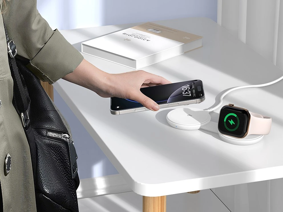 Carruzzo Conceptronic GORGON04W mobiliojo įrenginio kroviklis Išmanusis telefonas, Išmanusis laikrodis Balta AC Belaidis įkrovimas Vidaus