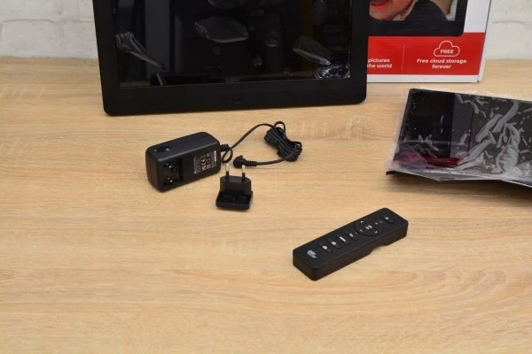 Ordissimo Carruzzo Pix-Star 15 skaitmeninis nuotraukų rėmelis Juoda 38,1 cm (15″) „Wi-Fi“