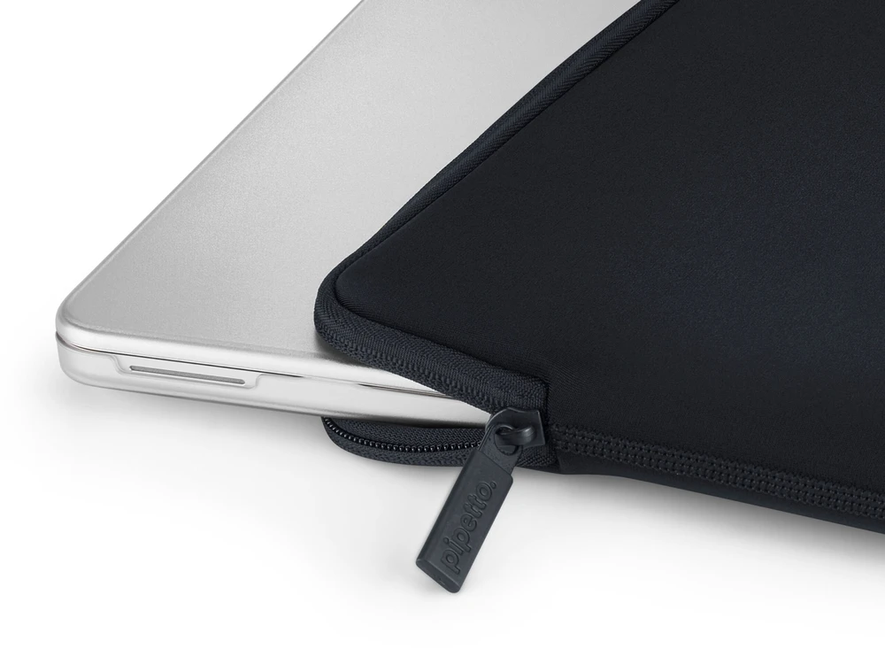 Nezatříděno Dėklai ir dangteliai „Pipetto Hardshell Clear“ dėklas, matinis skaidrus – „MacBook Neo 13“ (A18 Pro)