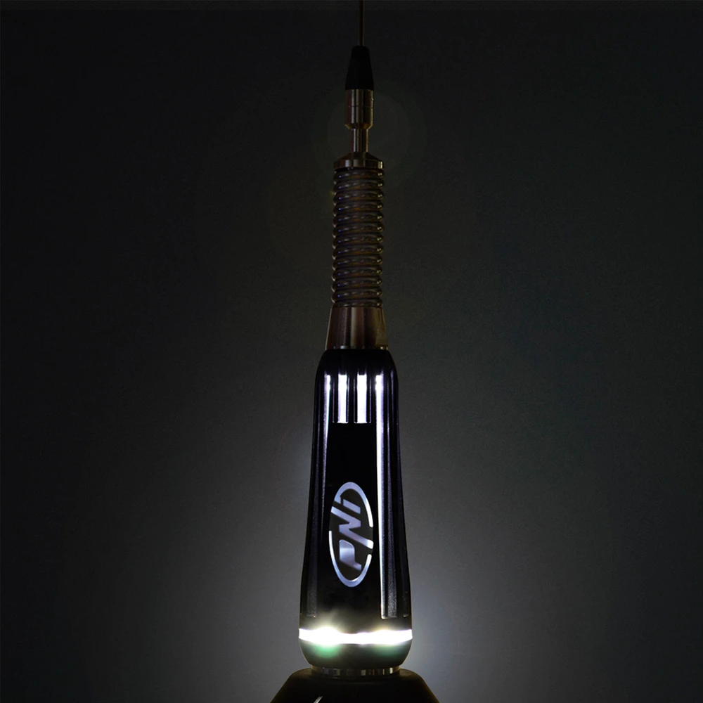 CB radijo stotelės rinkinys PNI Escort HP 5500 su CB antena PNI LED 2000, 90 cm, 500W, šviečia siuntimo metu, pridedamas magnetinis pagrindas