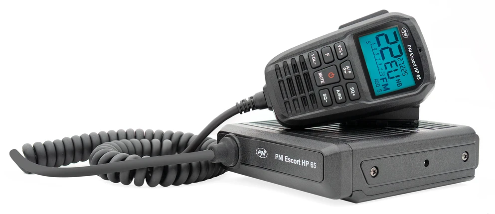 CB radijo stoties komplektas PNI Escort HP 65 ASQ ir CB antena PNI ML70 su magnetu