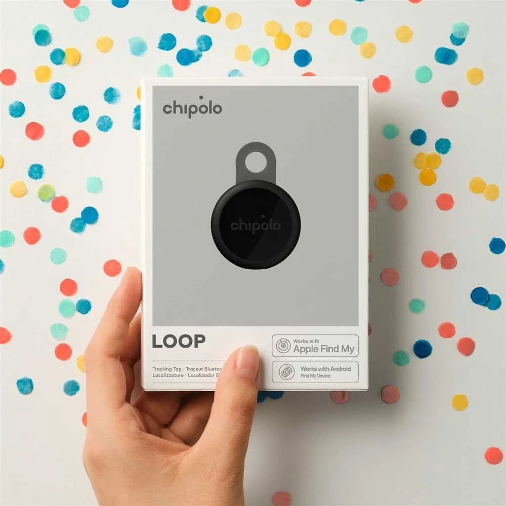 „Chipolo LOOP“ – įkraunamas „Bluetooth“ sekiklis su silikonine kilpa, skirtas „iOS“ ir „Android“, anglies spalvos