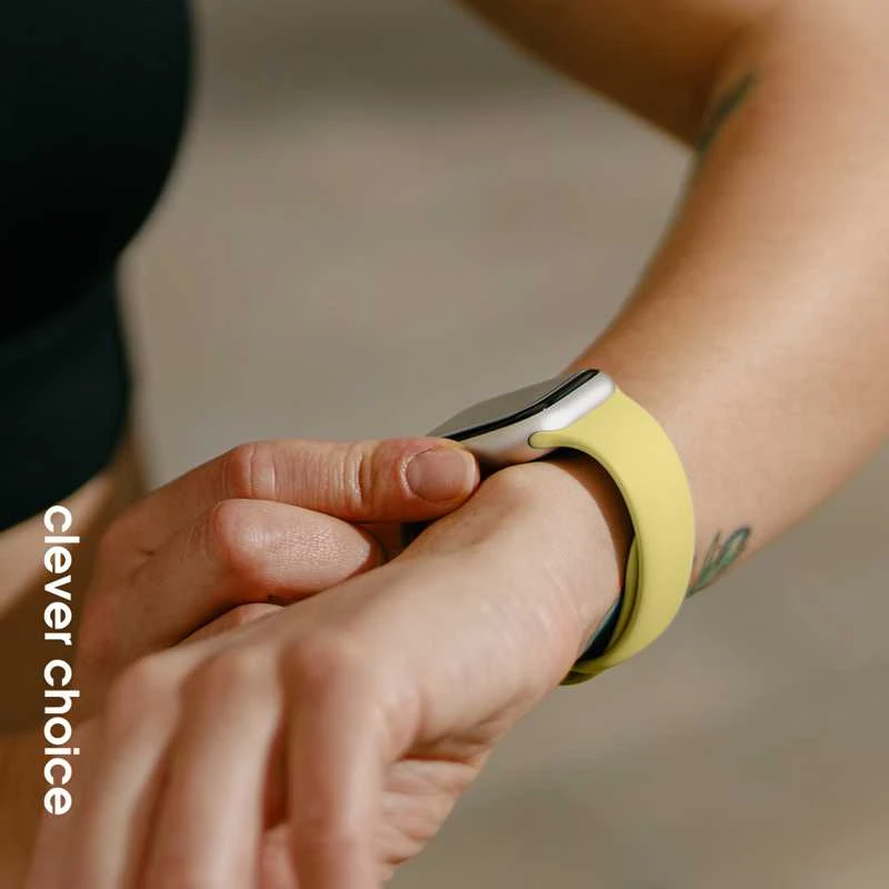 Crong Liquid - apyrankė skirta Apple Watch 38/40/41/42mm Straw
