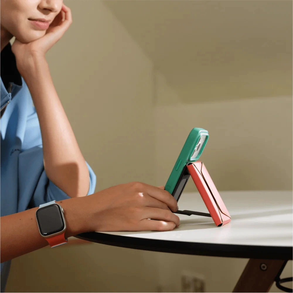 „Moft Agile Travel MagSafe“ magnetinė piniginė trikojui iš molio