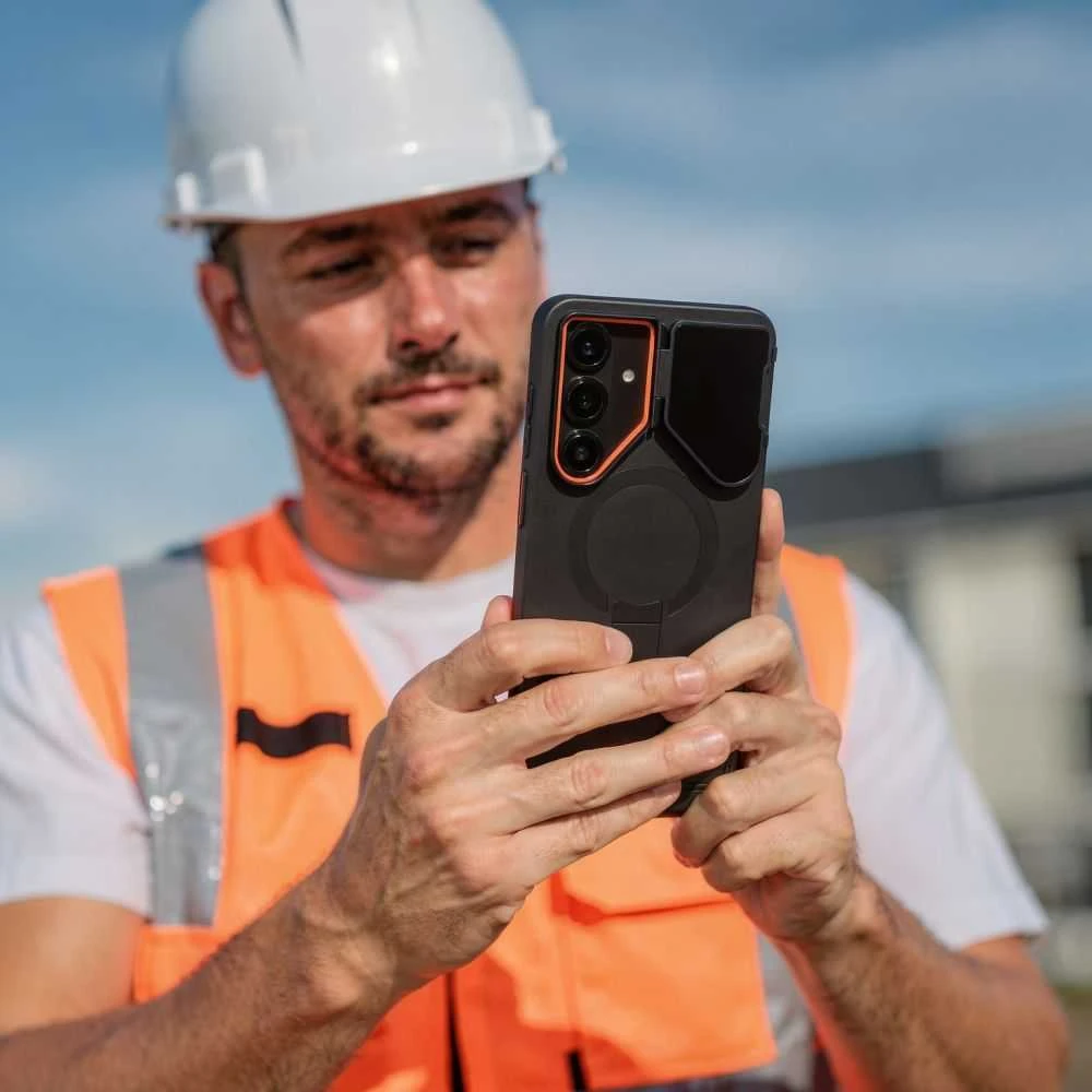 Dėklas Tech-Protect Kevlar Aura MagSafe Samsung Galaxy S26 juodos spalvos/oranžinės spalvos