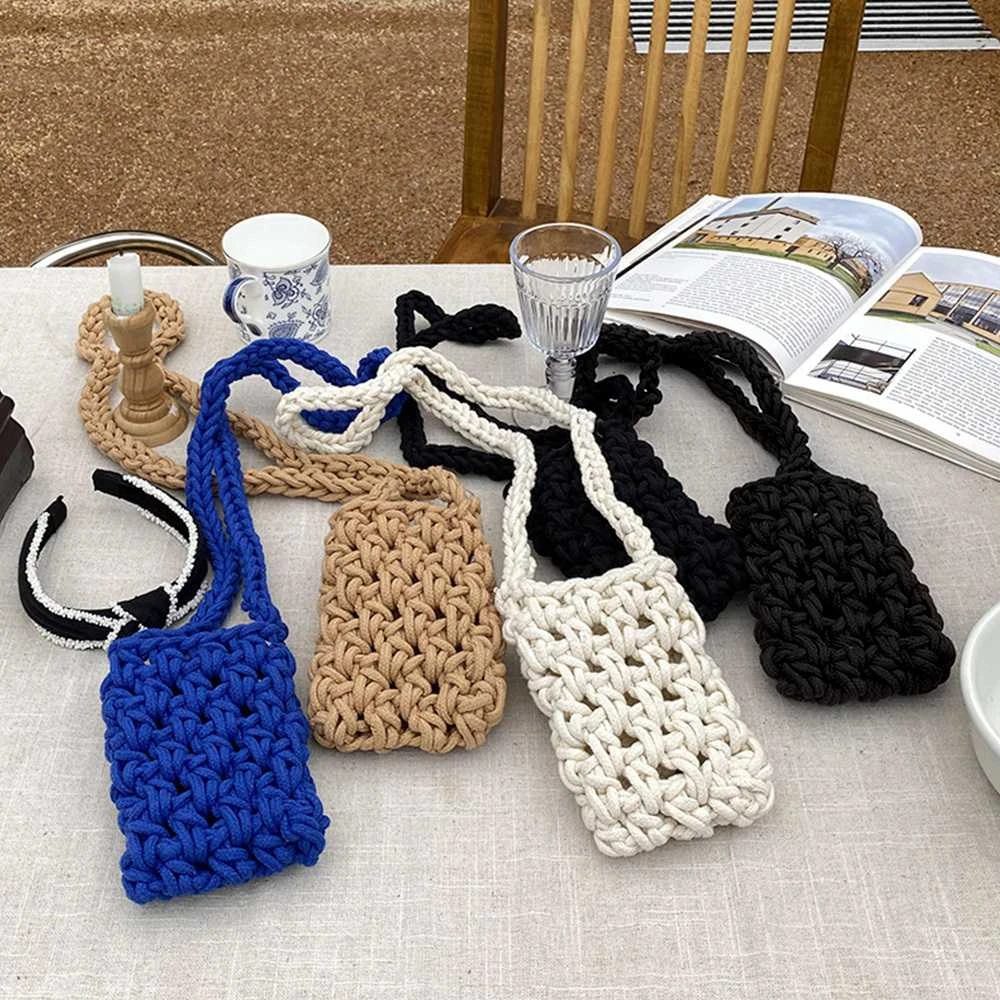 Dėklas Fusion Accessories Topt Knitted krepšys skirtas telefonui design 1 juodos spalvos