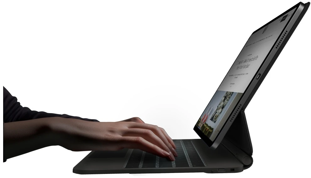 Uniq Venno Pro magnetinis išmanusis dėklas su klaviatūra, skirtas iPad Pro 11" (2024/2025) - Juodas