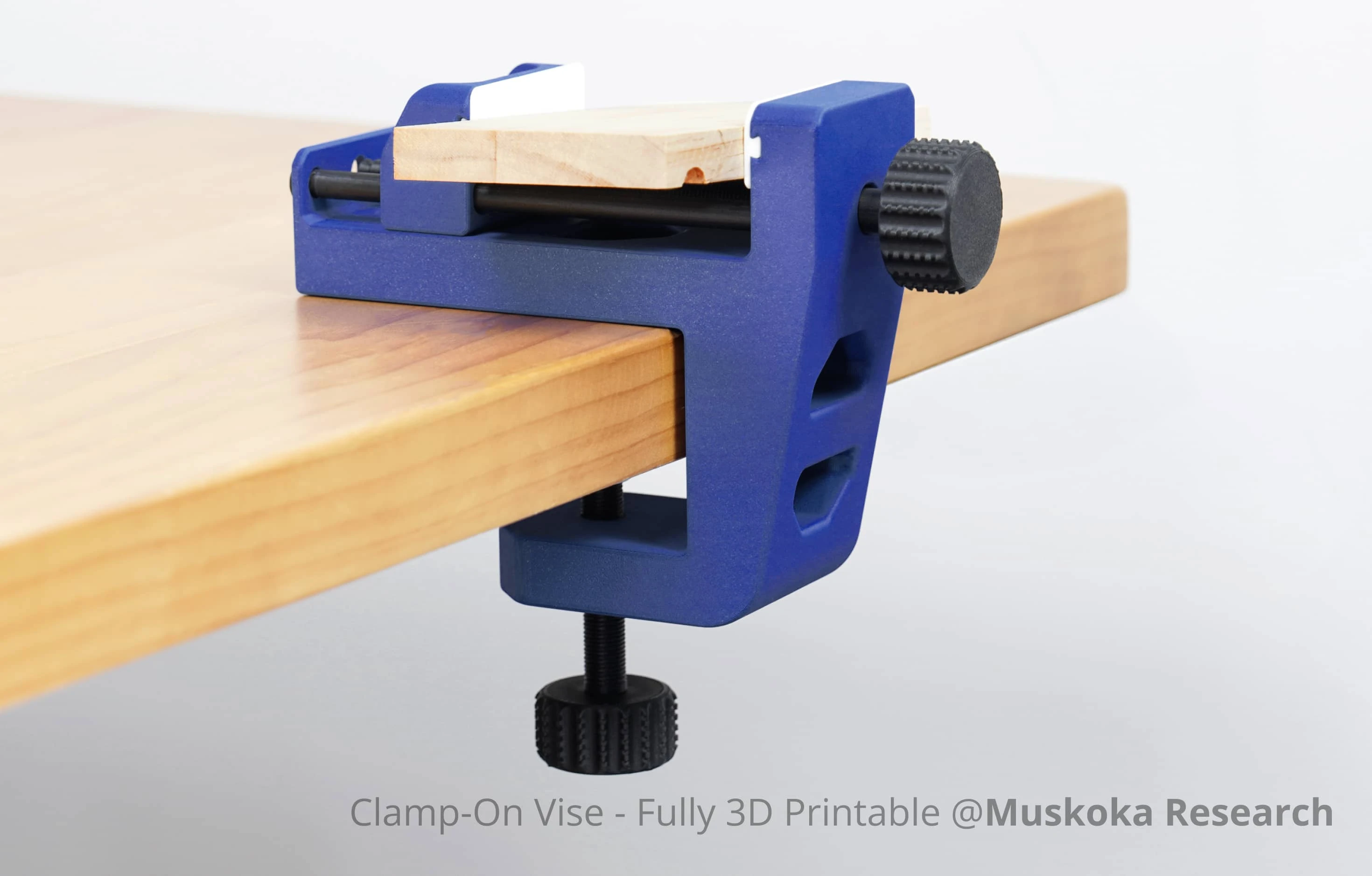 3D Plastikas – Filamentas PLA-CF With spool/Su rite Iris violetinės spalvos | 1.75 mm, 1kg | Bambu Lab aprašymas - Prekės nuotrauka